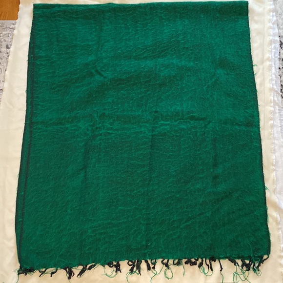 Wool Scarf Wrap Bed Cover Made in Nepal - Picture 12 of 14